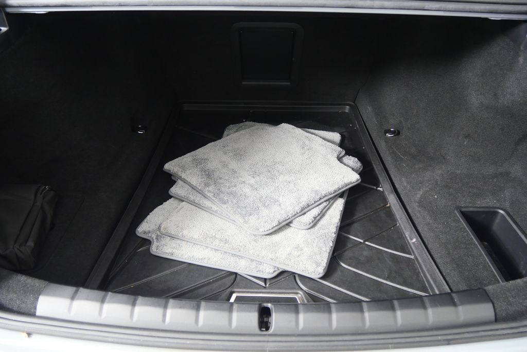 Thumbnail: 2023 BMW 7 Series - 21