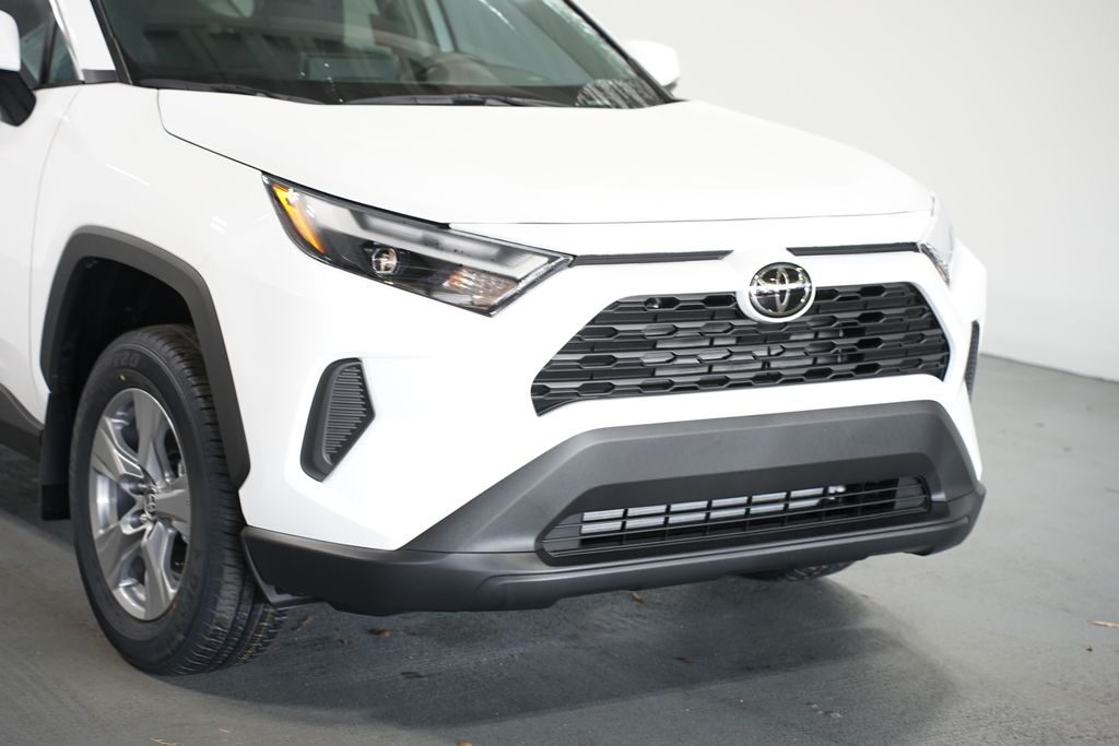 Thumbnail: 2025 Toyota RAV4 - 4