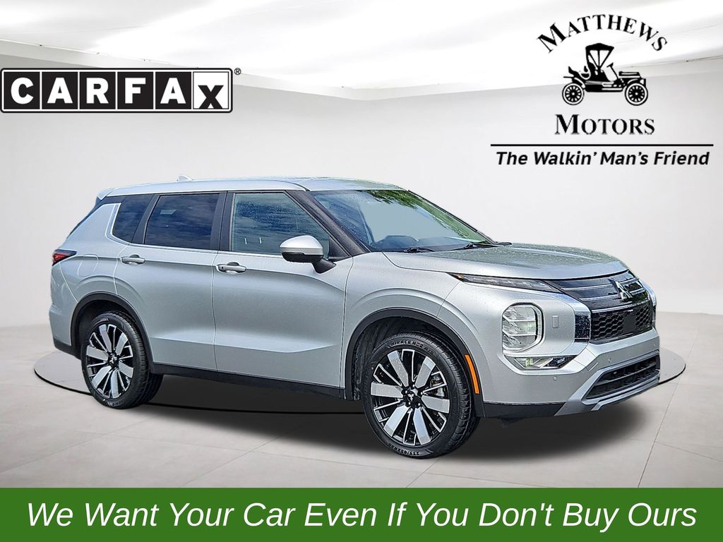 2025 Mitsubishi Outlander SE S-AWC's photo