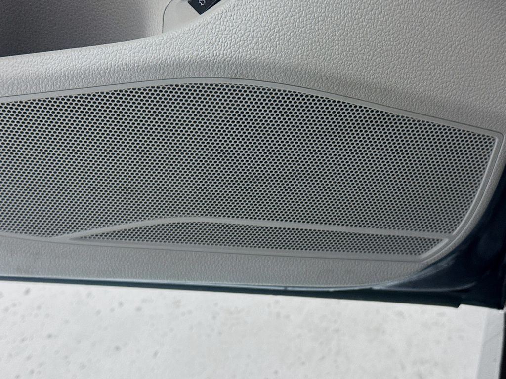 Used Car 2015 Volkswagen Passat  1.8t Limited Edition For Sale Under $10,000 In Austin, Texas