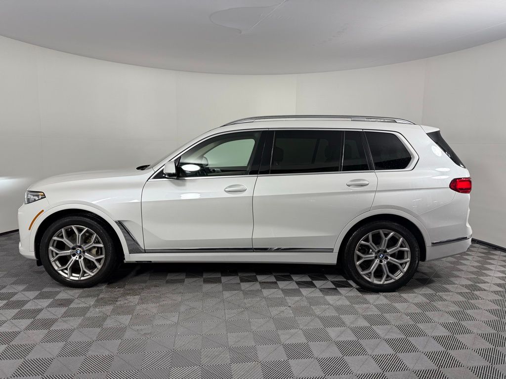 Thumbnail: 2022 BMW X7 - 8
