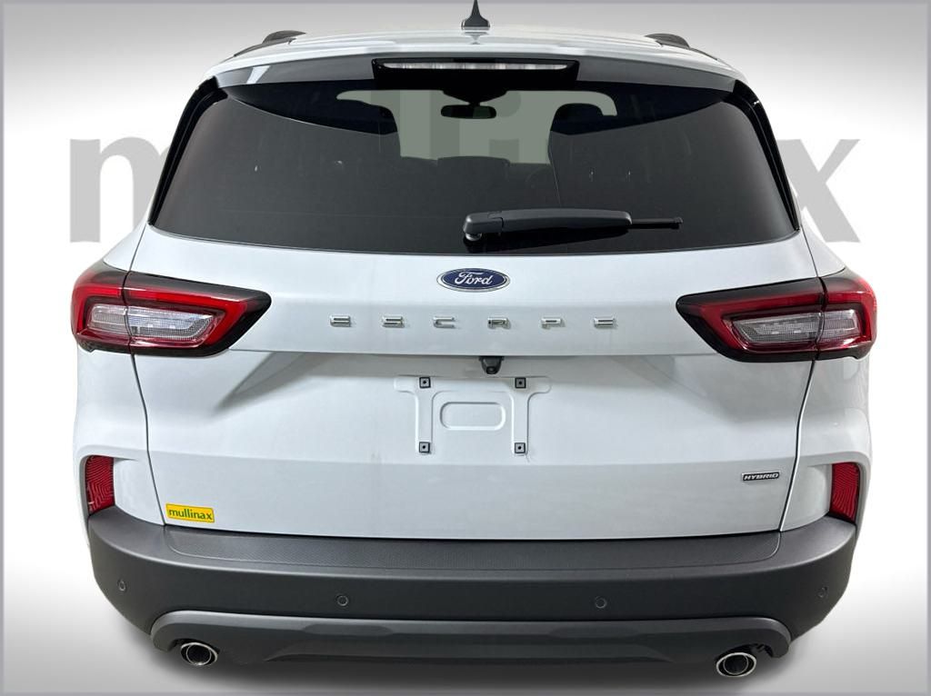2025 Ford Escape ST-Line photo 10