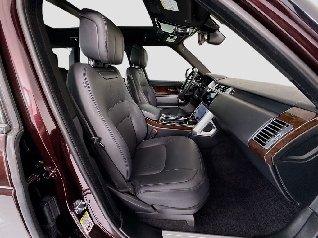 Thumbnail: 2020 Land Rover Range Rover - 21