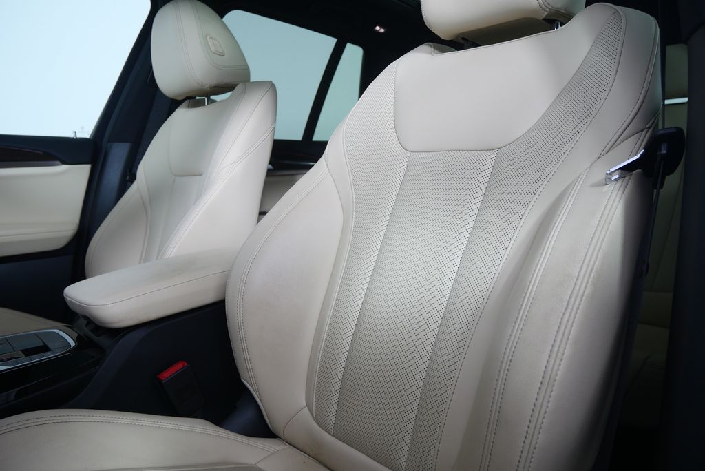 Thumbnail: 2023 BMW X3 - 10