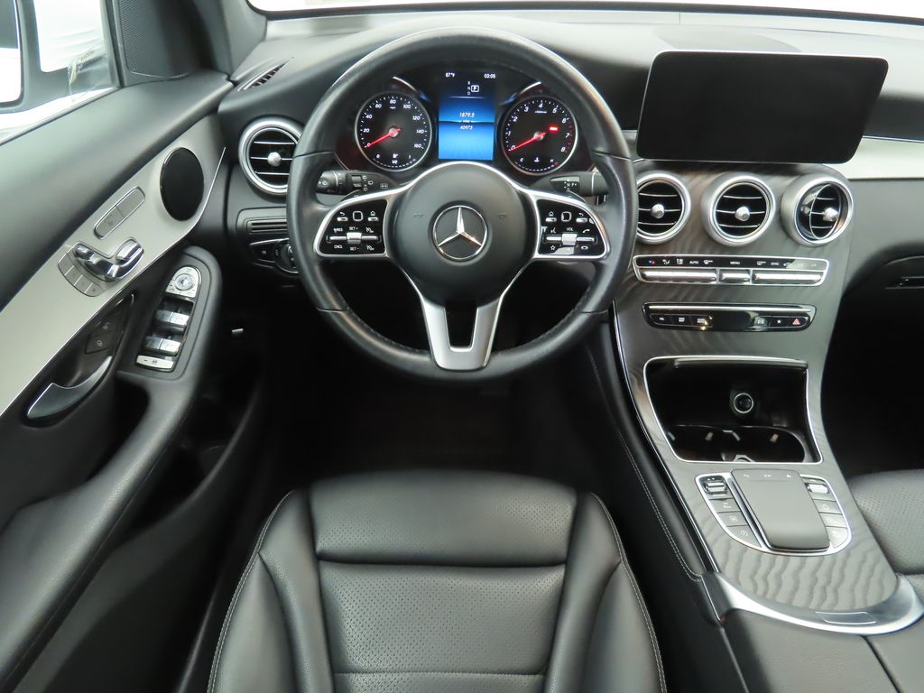 2021 Mercedes-Benz GLC 300 10