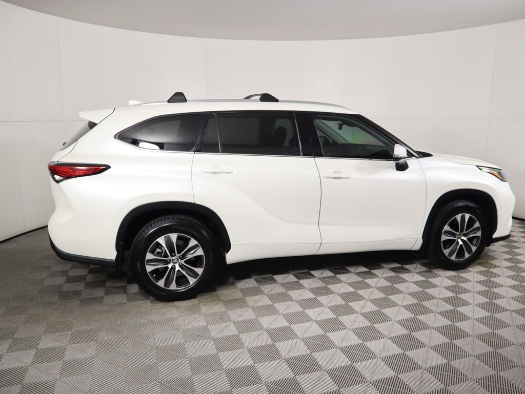 2020 Toyota Highlander XLE 4