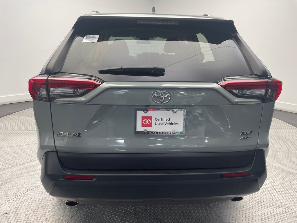 2023 Toyota RAV4 XLE 6