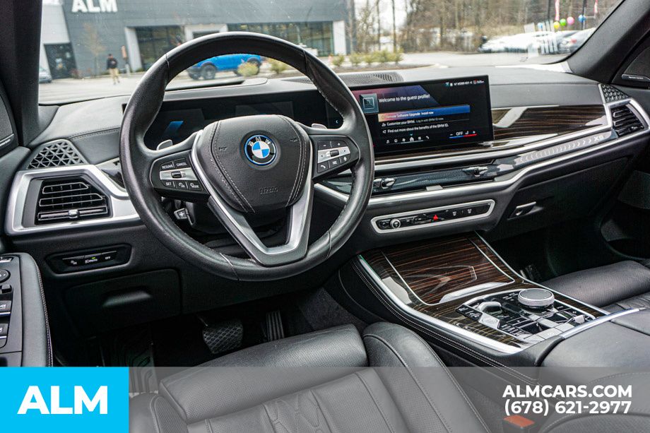 Used 2025 Gray BMW xDrive50e image 28