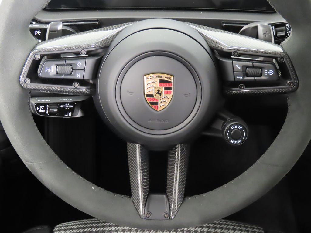 Thumbnail: 2025 Porsche  - 18