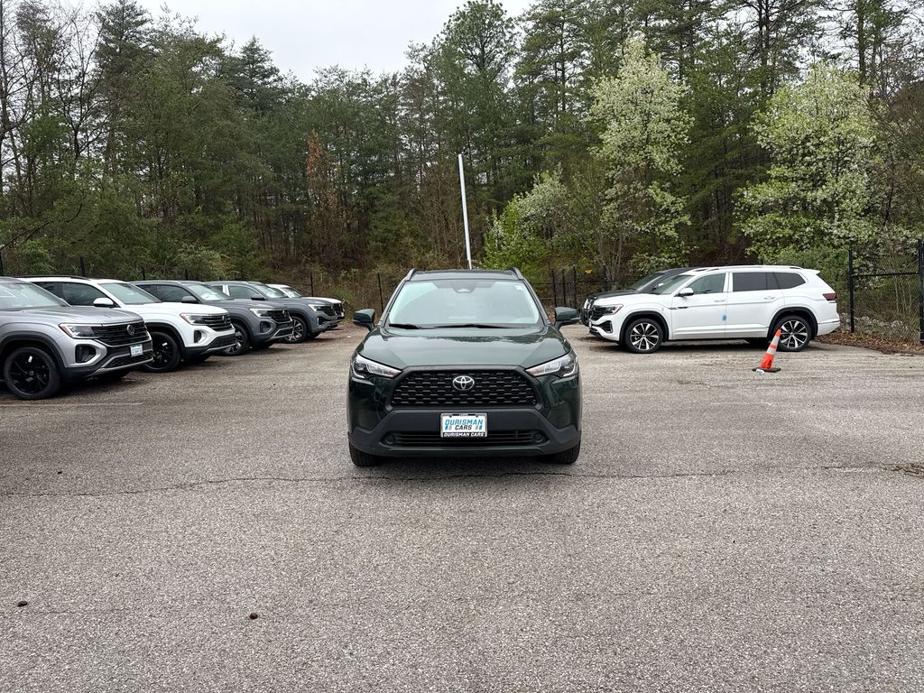 View vehicle photo 3