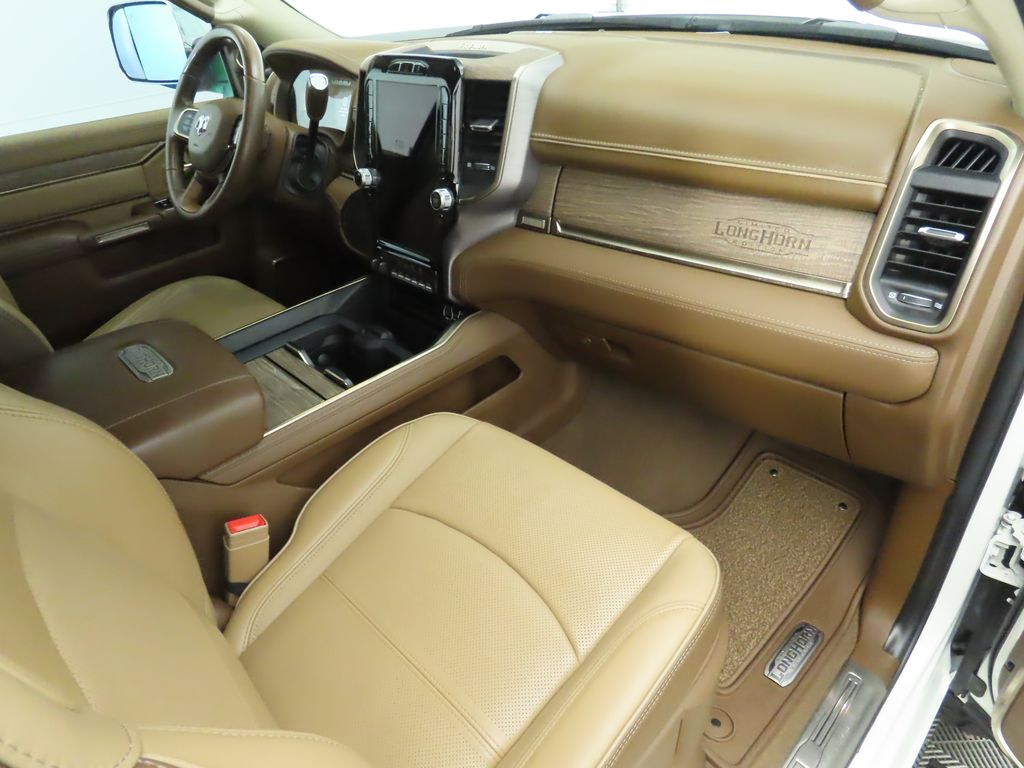 2021 RAM 3500 laramie Longhorn 17