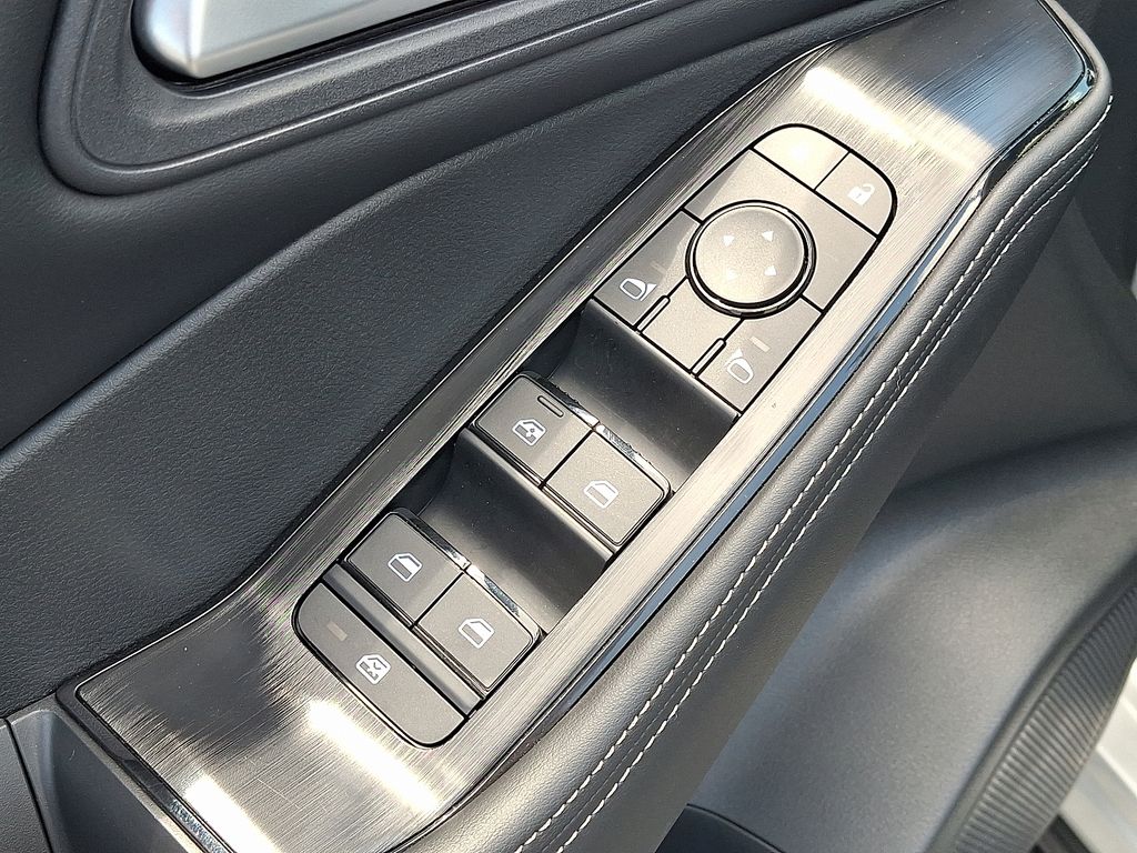 2025 Nissan Rogue — photo 14