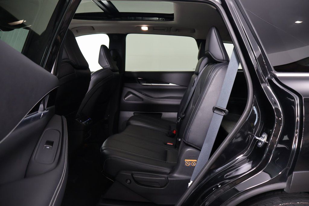 Thumbnail: 2024 INFINITI QX60 - 11