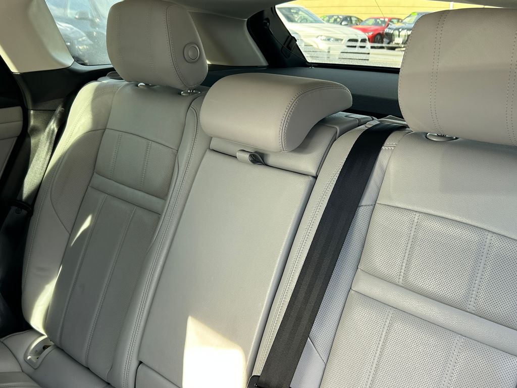 Thumbnail: 2021 Land Rover Range Rover Evoque - 31