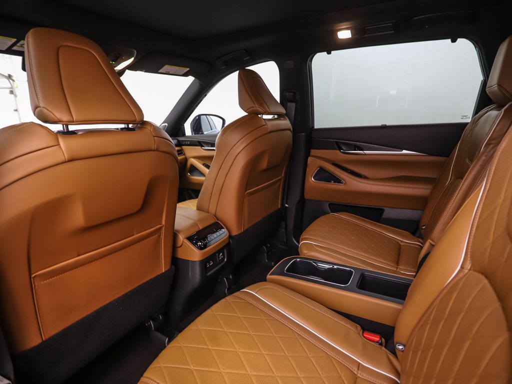 Thumbnail: 2024 INFINITI QX60 - 21