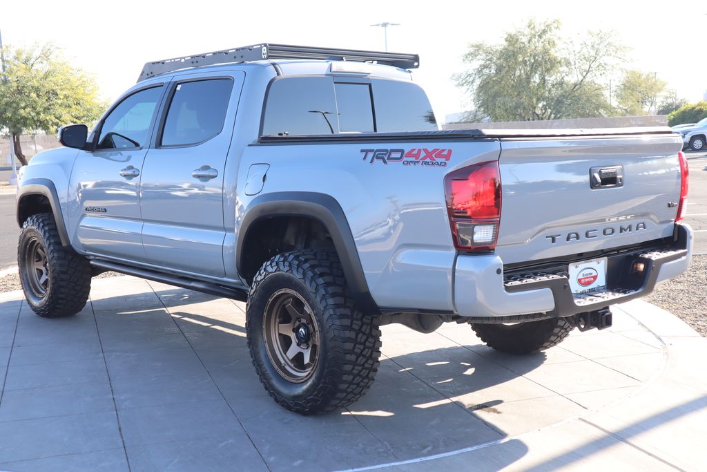 Thumbnail: 2019 Toyota Tacoma - 7