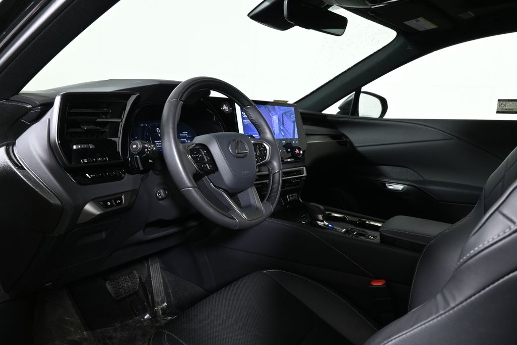 Thumbnail: 2025 Lexus RX - 15