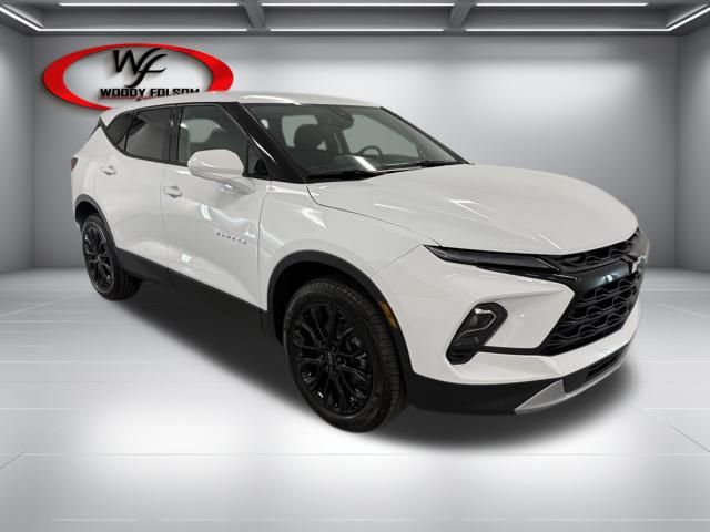 View vehicle photo 3