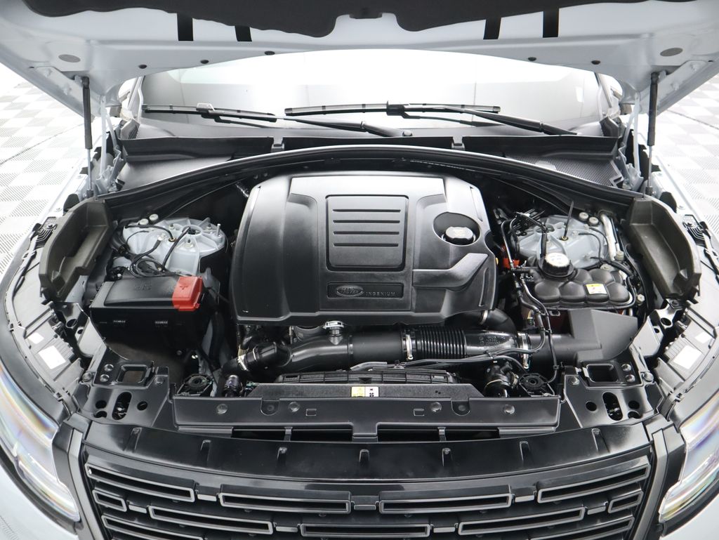 Thumbnail: 2025 Land Rover Range Rover Velar - 30