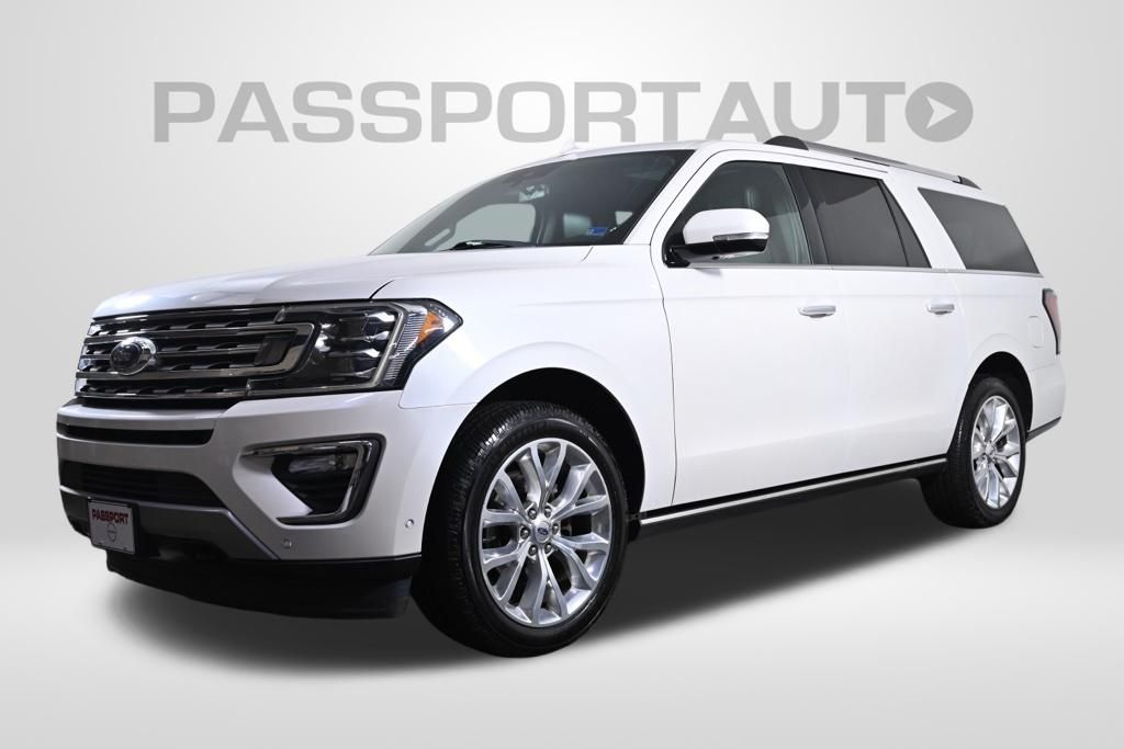 White Platinum Clearcoat Metallic 2018 Ford Expedition SUV / Crossover Four-Wheel Drive Automatic