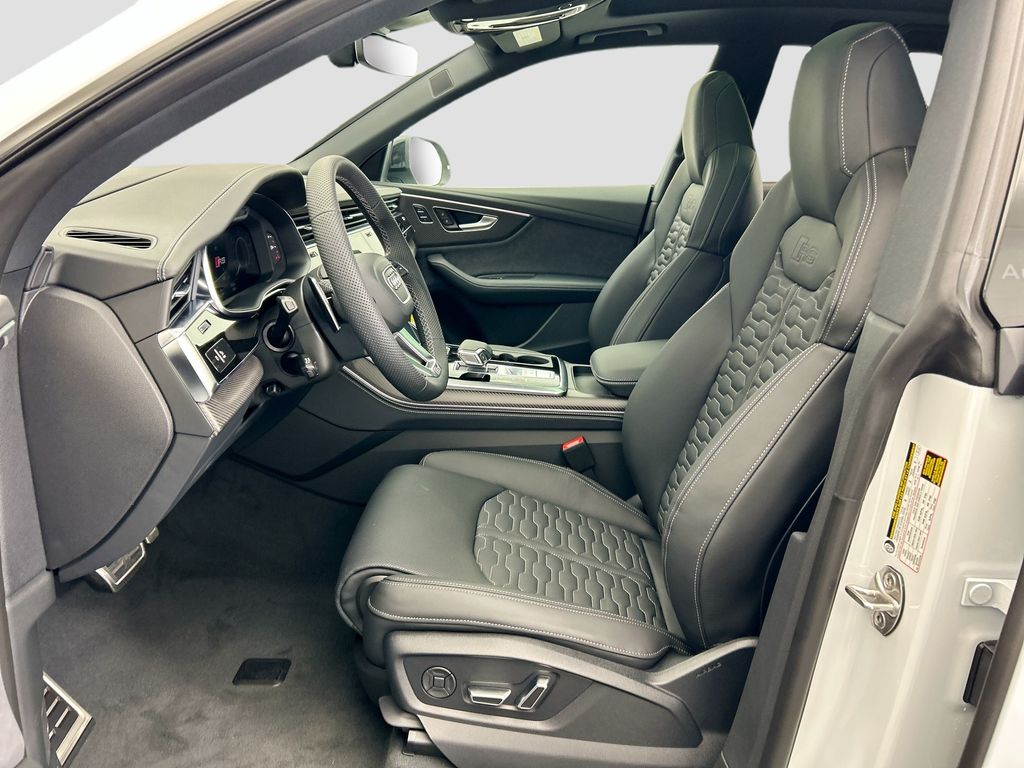 Thumbnail: 2026 Audi RS Q8 - 19