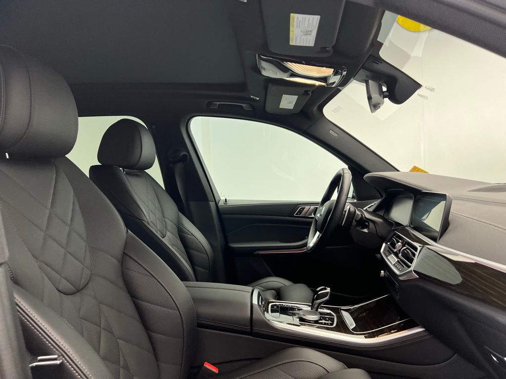 2023 BMW X5 xDrive40i 7