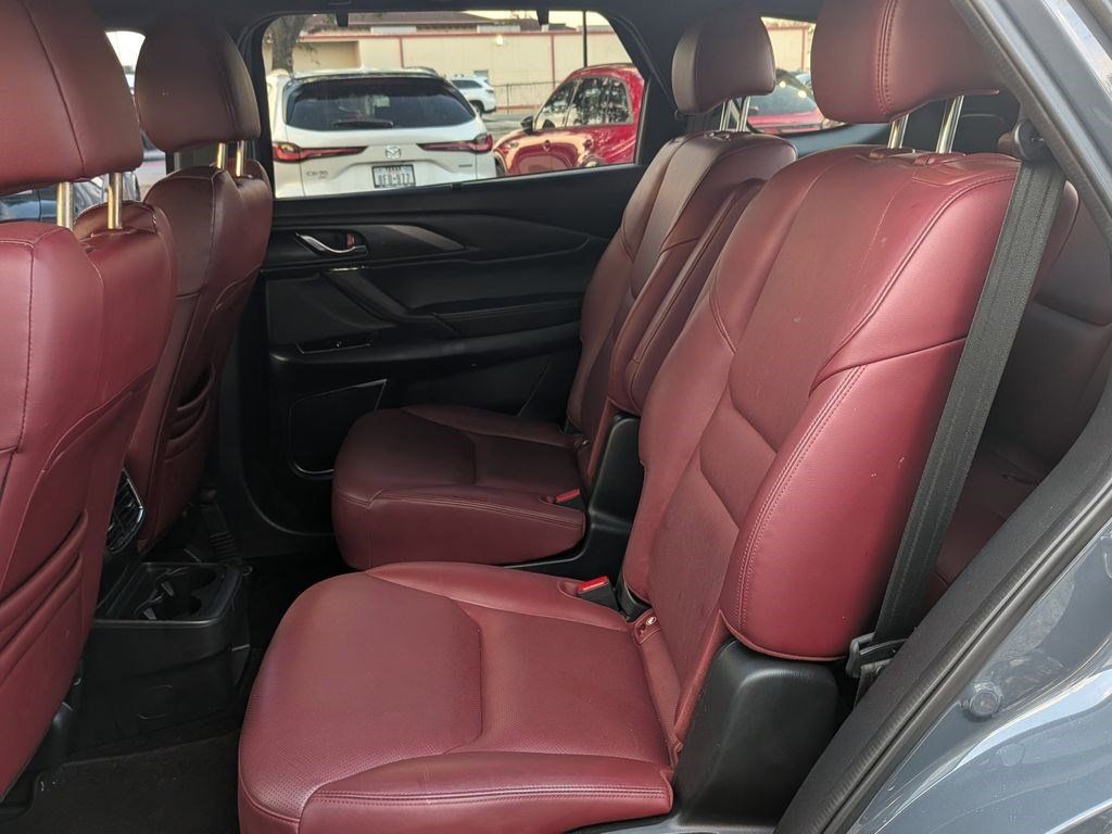 2022 Mazda CX-9 Carbon Edition - 10