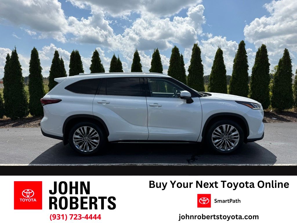 Pearl 2026 Toyota Highlander SUV / Crossover All-Wheel Drive 8-Speed Automatic