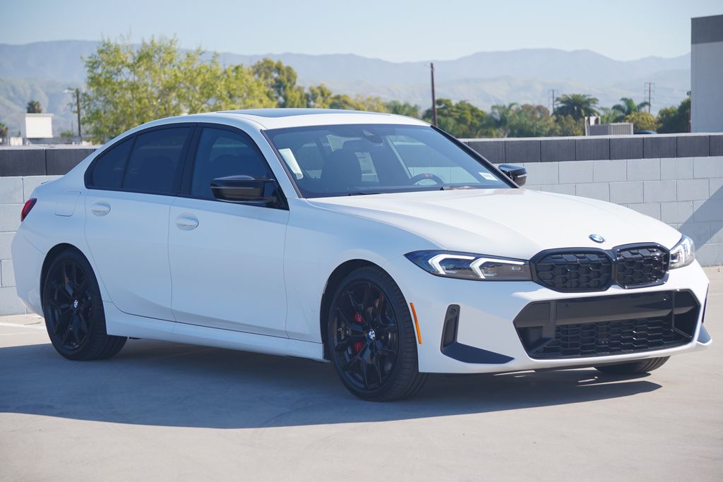 Thumbnail: 2026 BMW 3 Series - 3