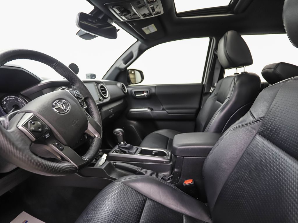 2023 Toyota Tacoma TRD Off-Road 10