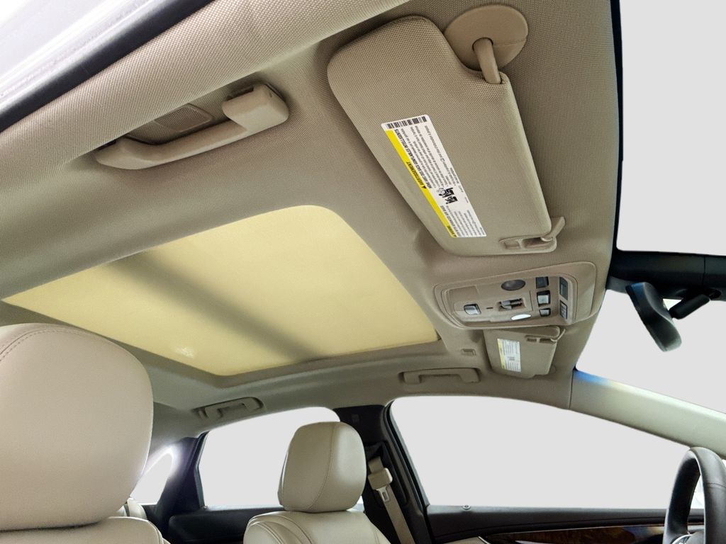 Thumbnail: 2013 Cadillac XTS - 17