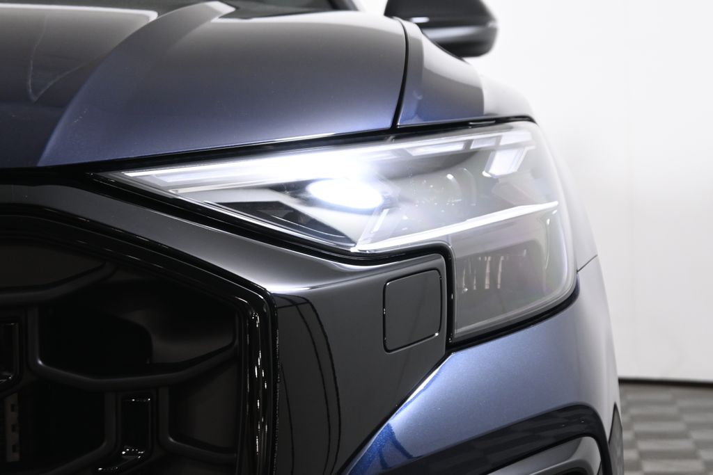 Thumbnail: 2026 Audi SQ8 - 11