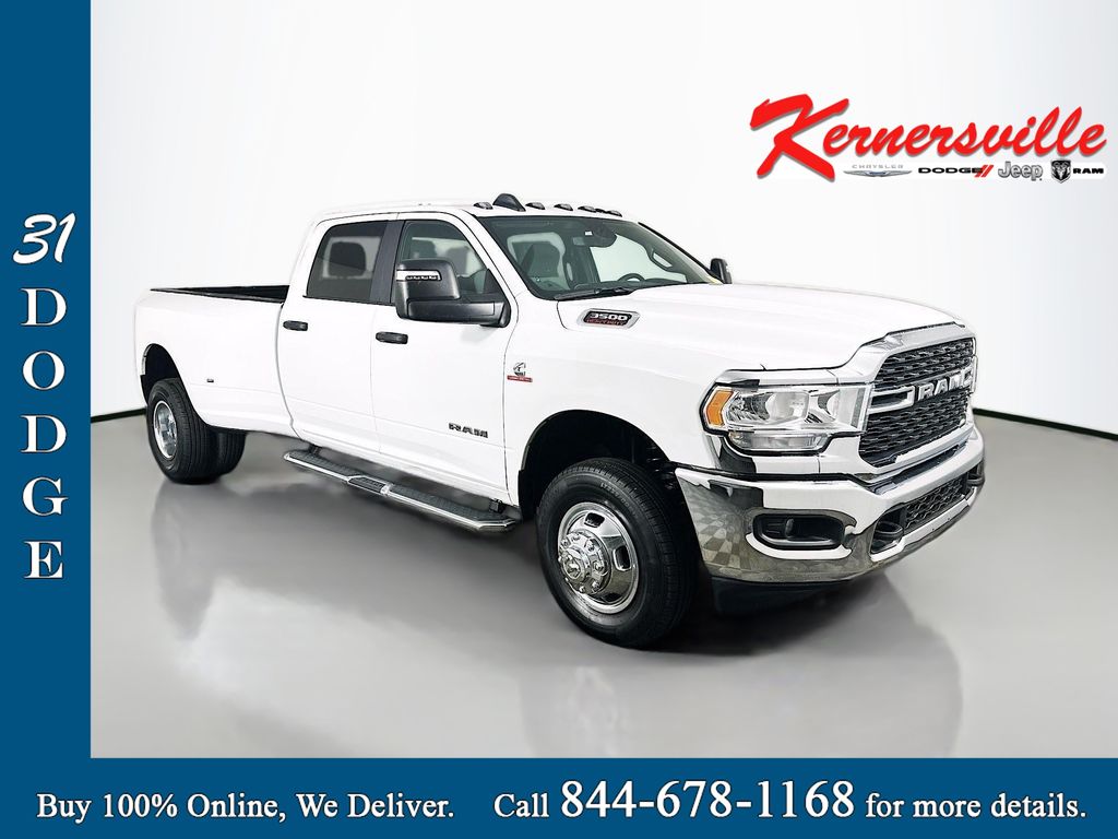 2024 RAM 3500 Big Horn Crew Cab LB DRW 4WD