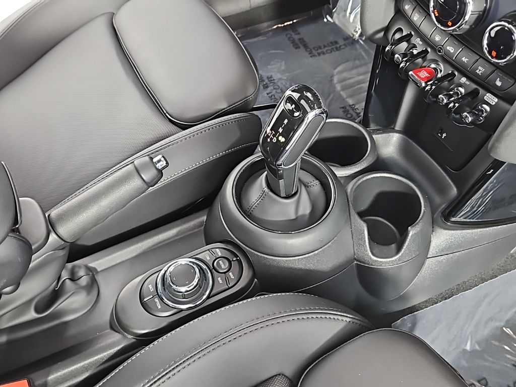 Thumbnail: 2023 MINI Cooper - 16