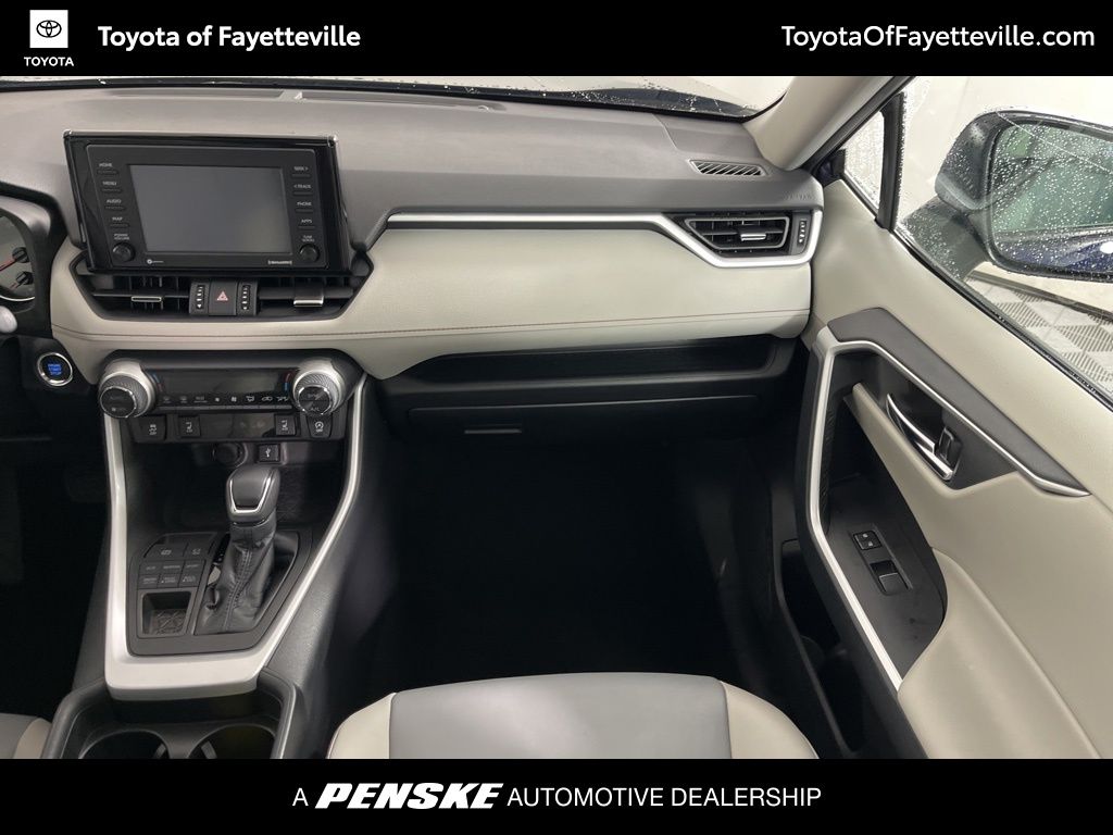 Thumbnail: 2021 Toyota RAV4 - 19