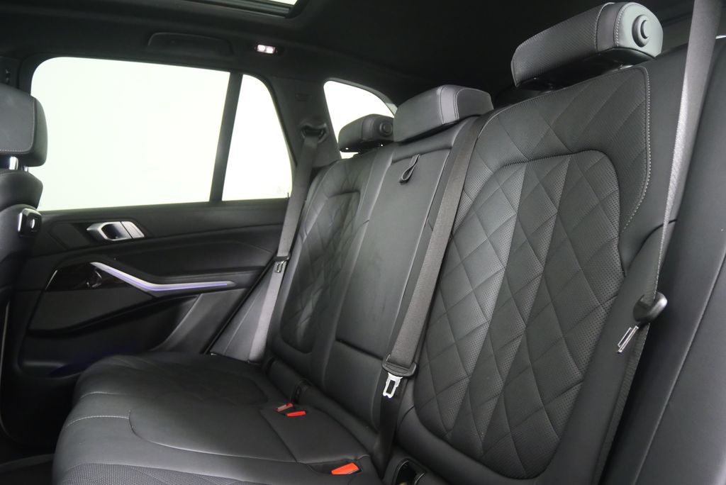 Thumbnail: 2024 BMW X5 - 14