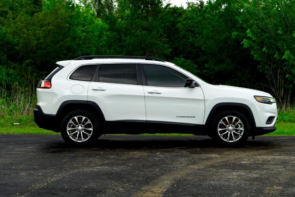 Used Car 2022 Jeep Cherokee  Latitude Lux For Sale Under $25,000 In Taylor, Texas