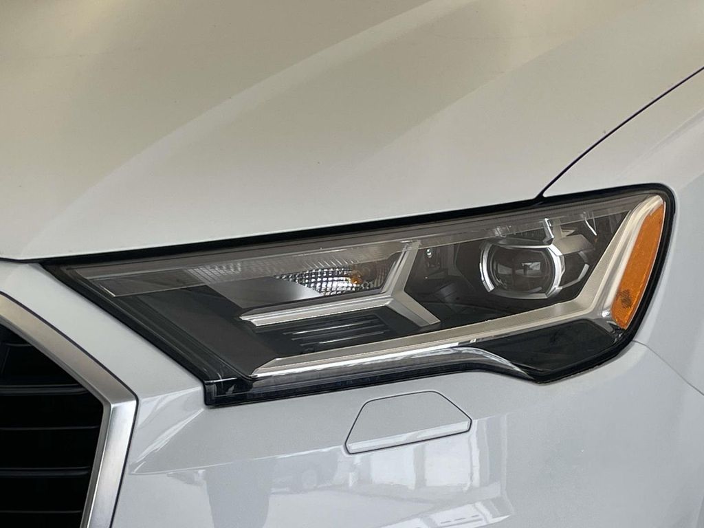 2023 Audi Q7 45 Premium White at Audi Porsche Sewickley
