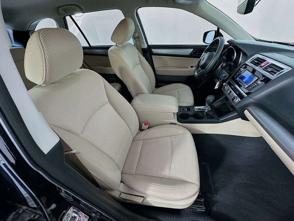 2018 Subaru Outback 2.5i 26