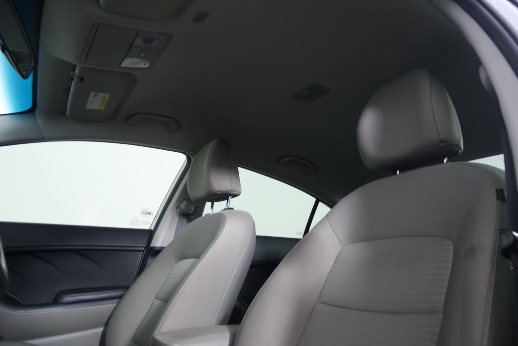 2016 Kia Forte LX 10