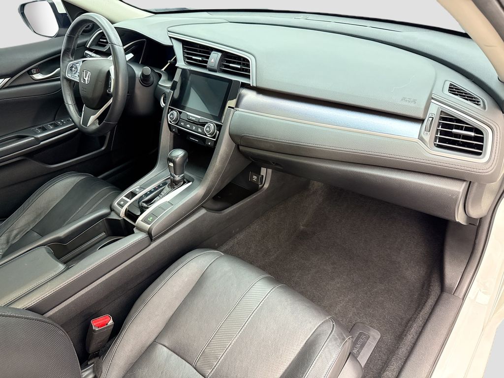 Thumbnail: 2017 Honda Civic - 15