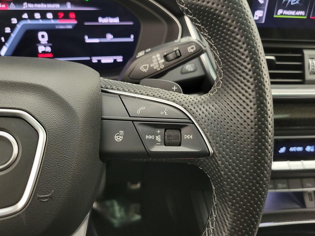 Thumbnail: 2023 Audi SQ5 - 32