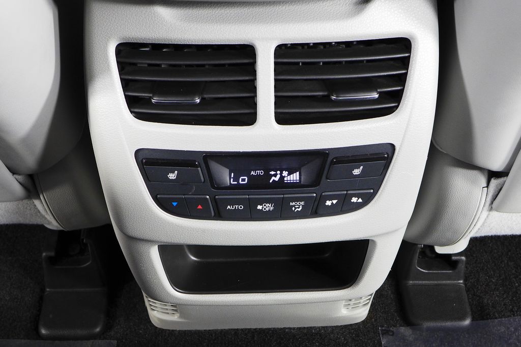 Thumbnail: 2017 Acura MDX - 25