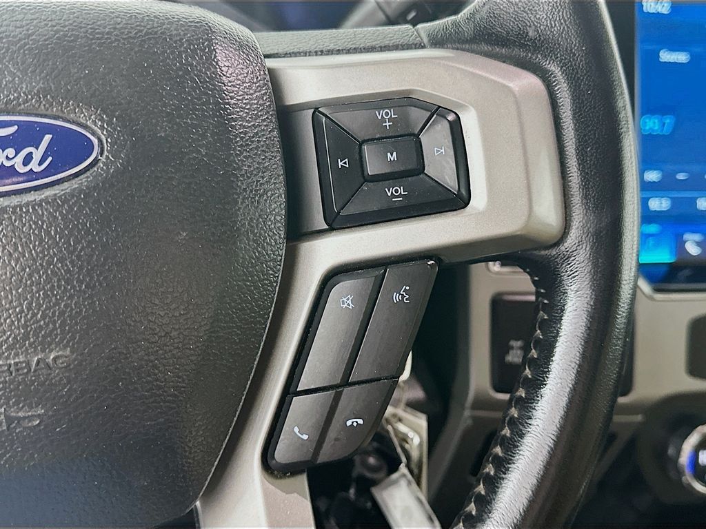 Used 2022 White Ford Lariat image 26