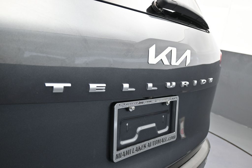 Used 2022 Gravity Gray Kia LX image 35
