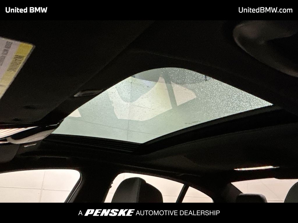 Thumbnail: 2023 BMW 5 Series - 20