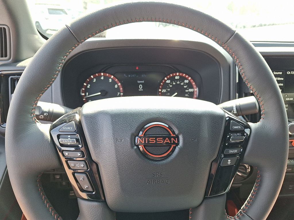 2026 Nissan Frontier — photo 13
