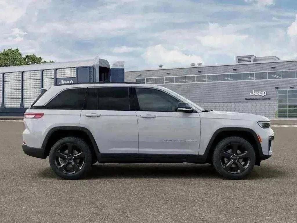 New 2026 Jeep Grand Cherokee SUV
