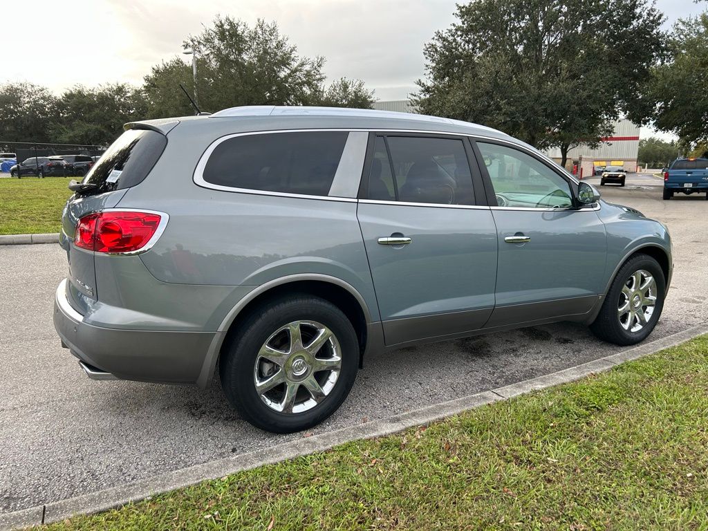 Thumbnail: 2008 Buick Enclave - 5