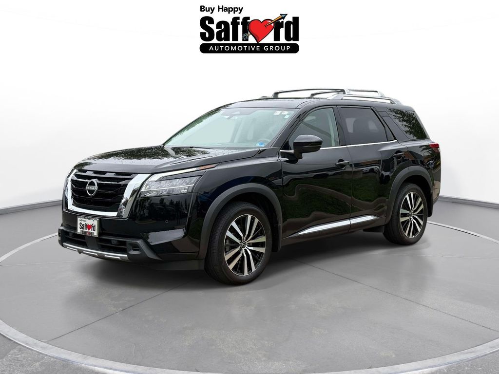 2024 Nissan Pathfinder Platinum
